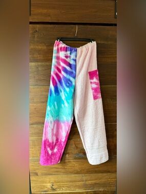 Towel pants tie dye and pink